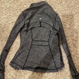 Lululemon zip up Jacket size 6
